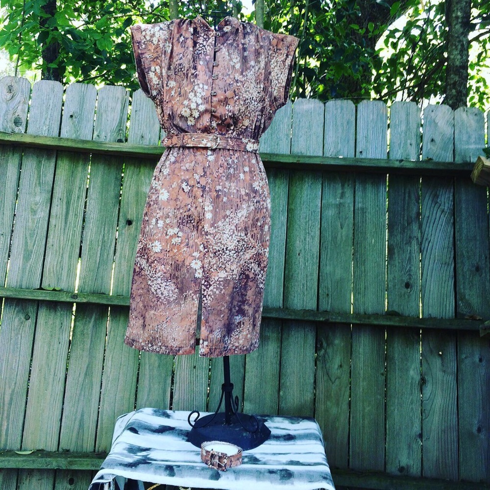 Vintage Handsewn Floral Earth Toned Dress - Picture 8 of 8